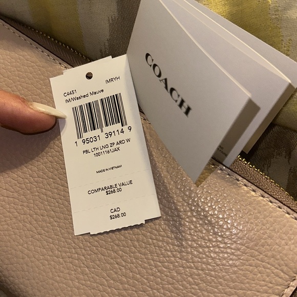 Coach Wallet - Picture 5 of 5